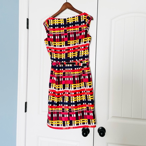 Banana Republic Belted Dress Size 4 NWOT - Picture 2 of 3